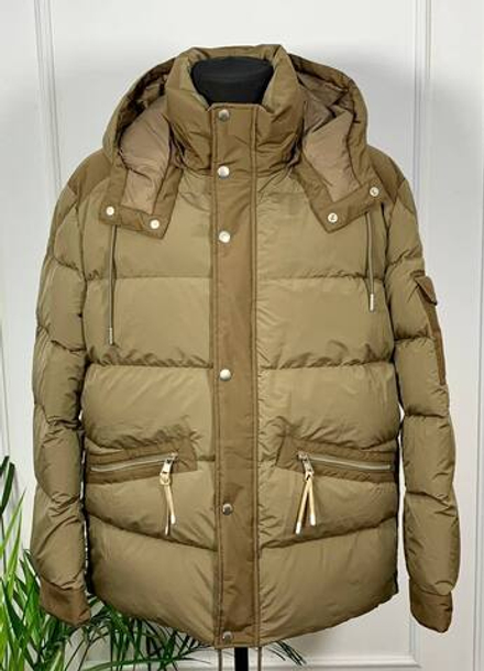 Пуховик Moncler