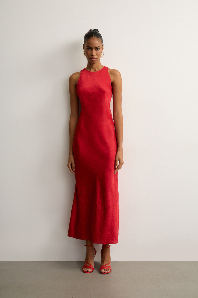 Платье с вырезом халтер из жатого сатина