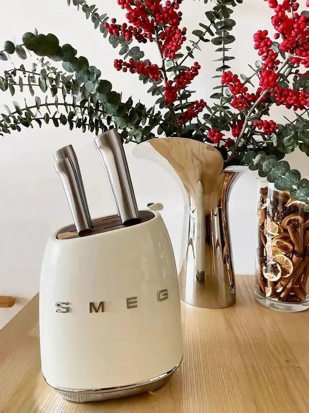 Набор ножей SMEG
