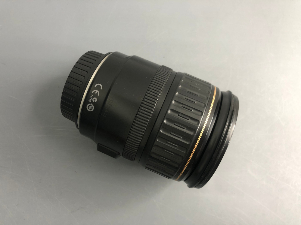 Canon 28-135mm 3.5-5.6 IS
