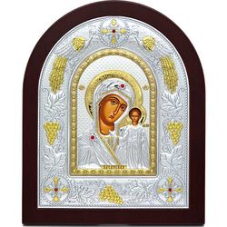 Казанская икона. Икона Божьей Матери в серебряном окладе.