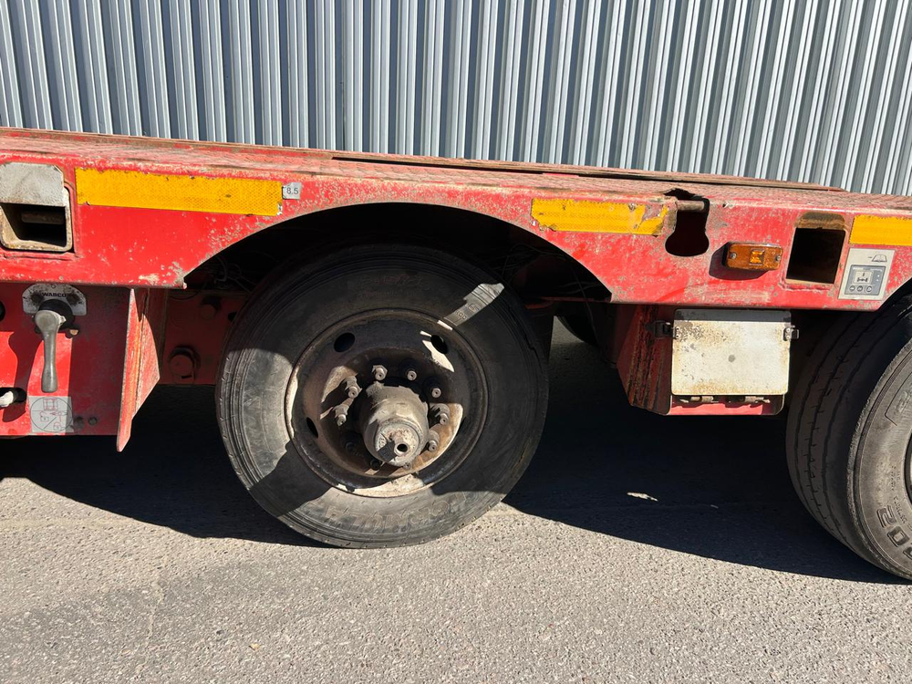 Спецприцеп 9942* Полуприцеп тяжеловоз 3 оси 994293 (Не раздвижной)