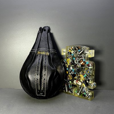 Кожаный чёрный чехол для груши силомера Junior