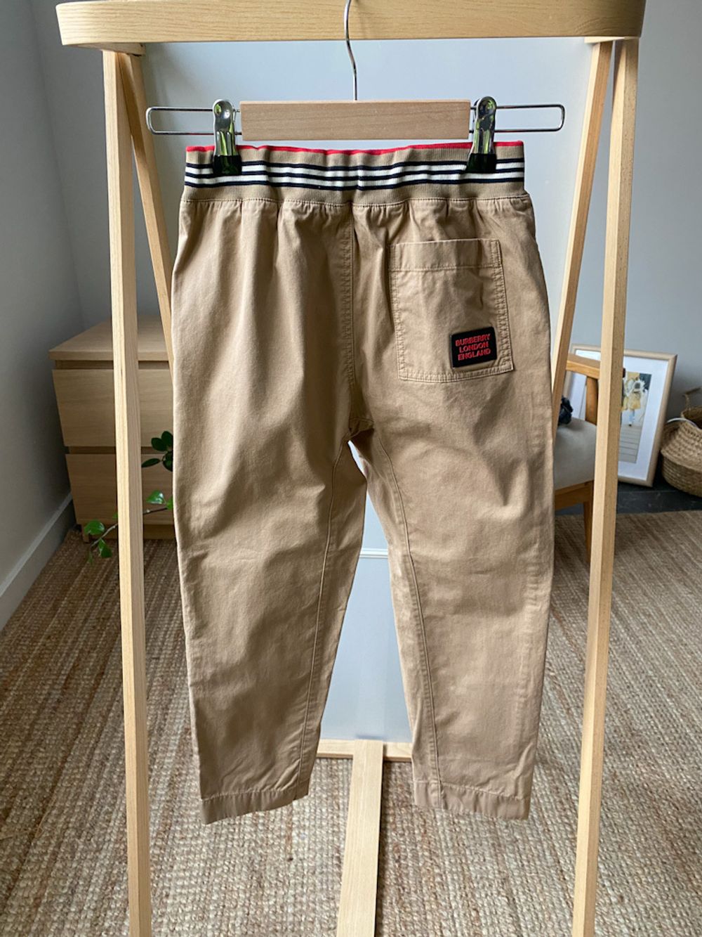 Брюки Burberry, 128