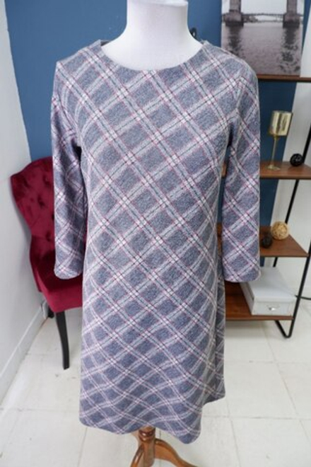 Платье плотное 46 размер