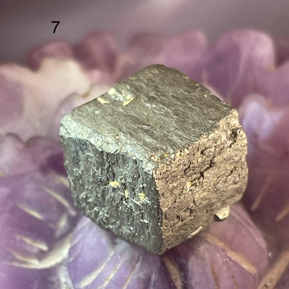 39225 Пирит куб кристалл необработанный 14-16мм