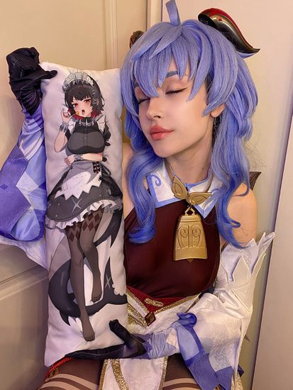 Мини дакимакура Эллен Джо Zenless Zone Zero арт. M1301, 60х20 см