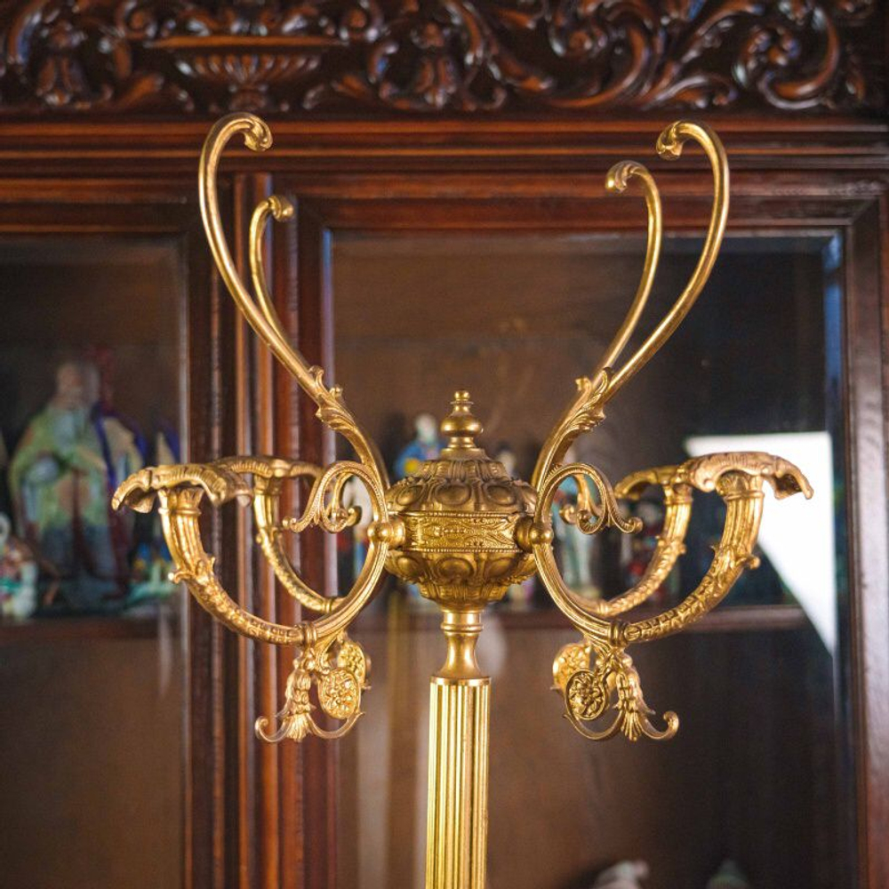 Винтажная напольная вешалка из бронзы