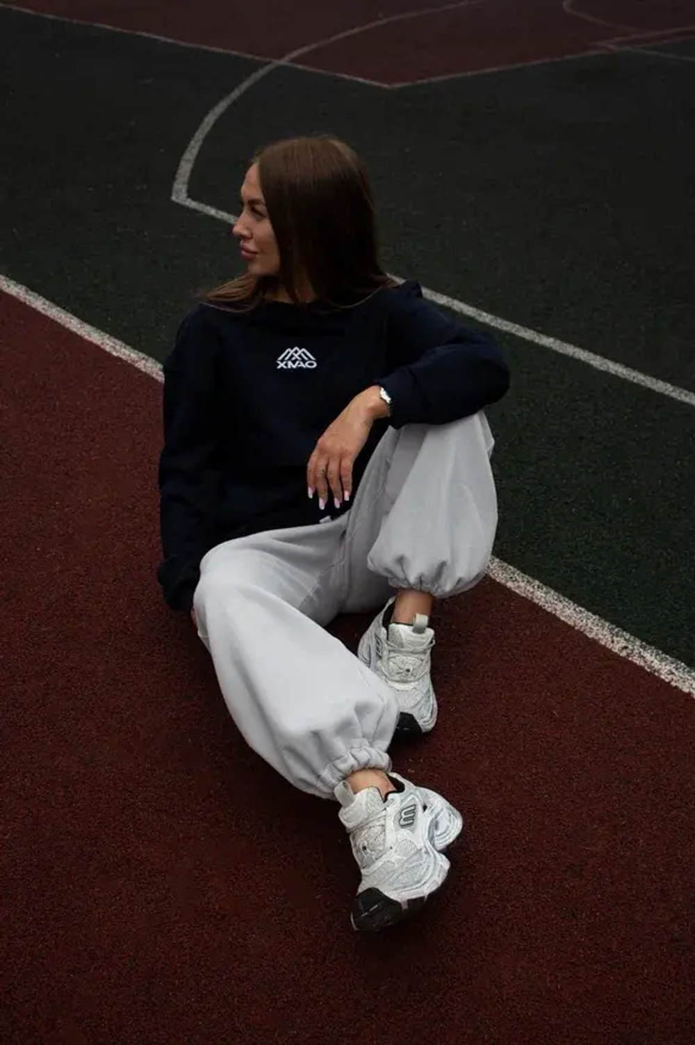 Свитшот классический, свитшот обычного кроя, свитшот прямого кроя, свитшот-крю, свитшот без капюшона, свитшот с круглым вырезом, базовый свитшот, простой свитшот, свитшот минималистичный, свитшот приталенный классический, свитшот свободного кроя классический, свитшот из хлопка, свитшот из футера, свитшот из флиса, свитшот хлопковый, свитшот плотный, свитшот из мягкого трикотажа, свитшот из смесовой ткани, повседневный свитшот, универсальный свитшот, свитшот на каждый день, спортивный свитшот классический, толстовка классическая без капюшона, простая толстовка, свитшот однотонный, свитшот без принта, свитшот с небольшим логотипом, свитшот с v-образной вставкой на шее, свитшот на молнии классический, свитшот с карманом, свитшот с боковыми карманами, свитшот мужской классический, свитшот женский классический, свитшот унисекс базовый