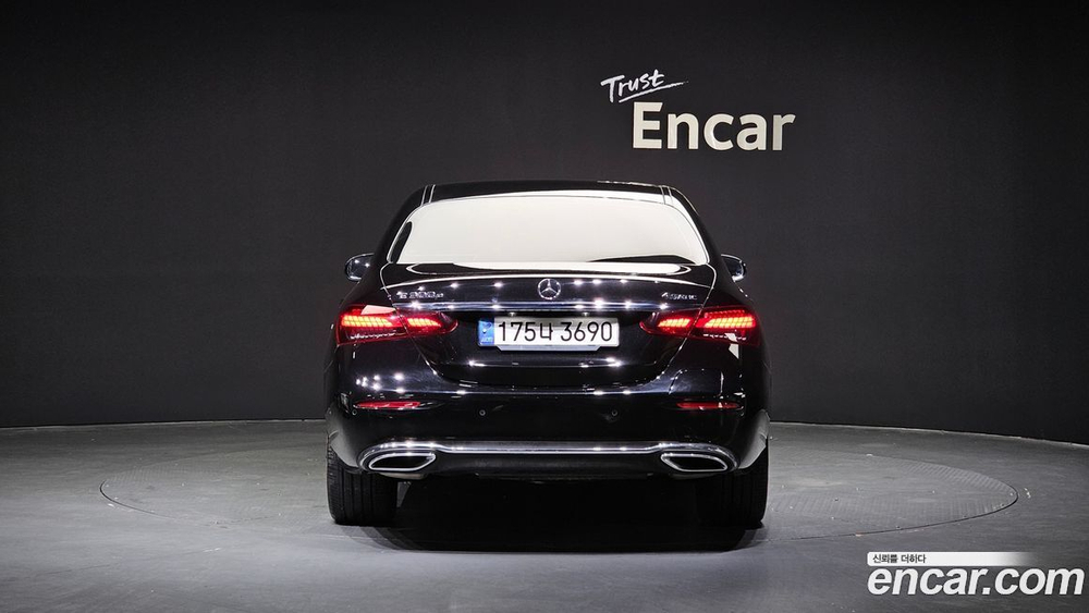 Mercedes-Benz E-Class W213 E300e 4MATIC Exclusive (05.2021)
