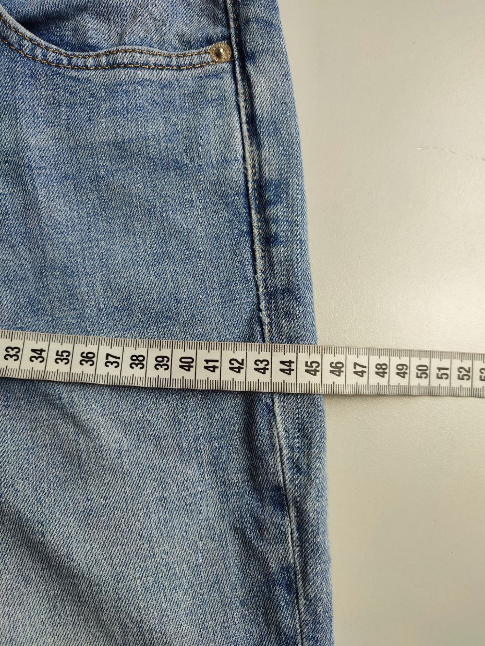 Джинсы Dsquared светлые 44 размер