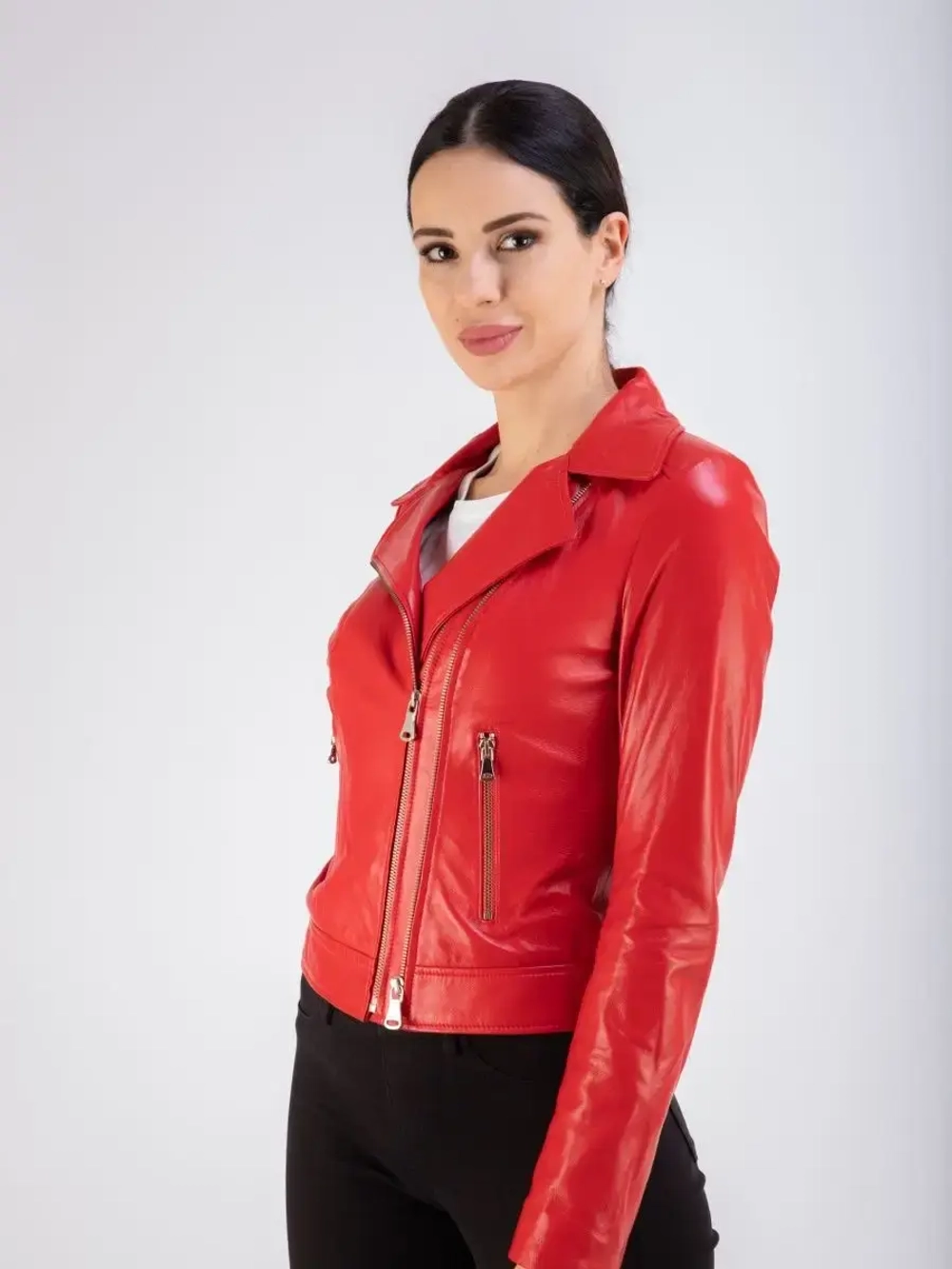 Кожаная куртка демисезонная косуха