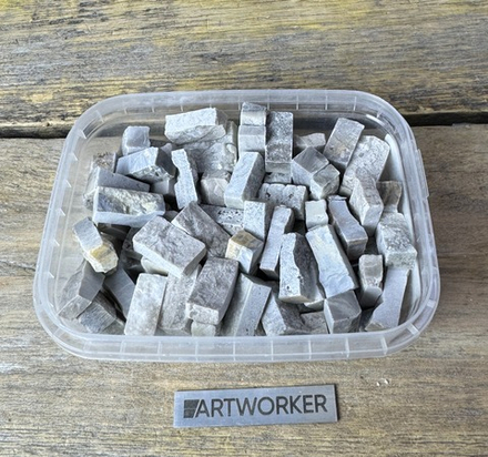 Колотый натуральный камень NS359, 350гр