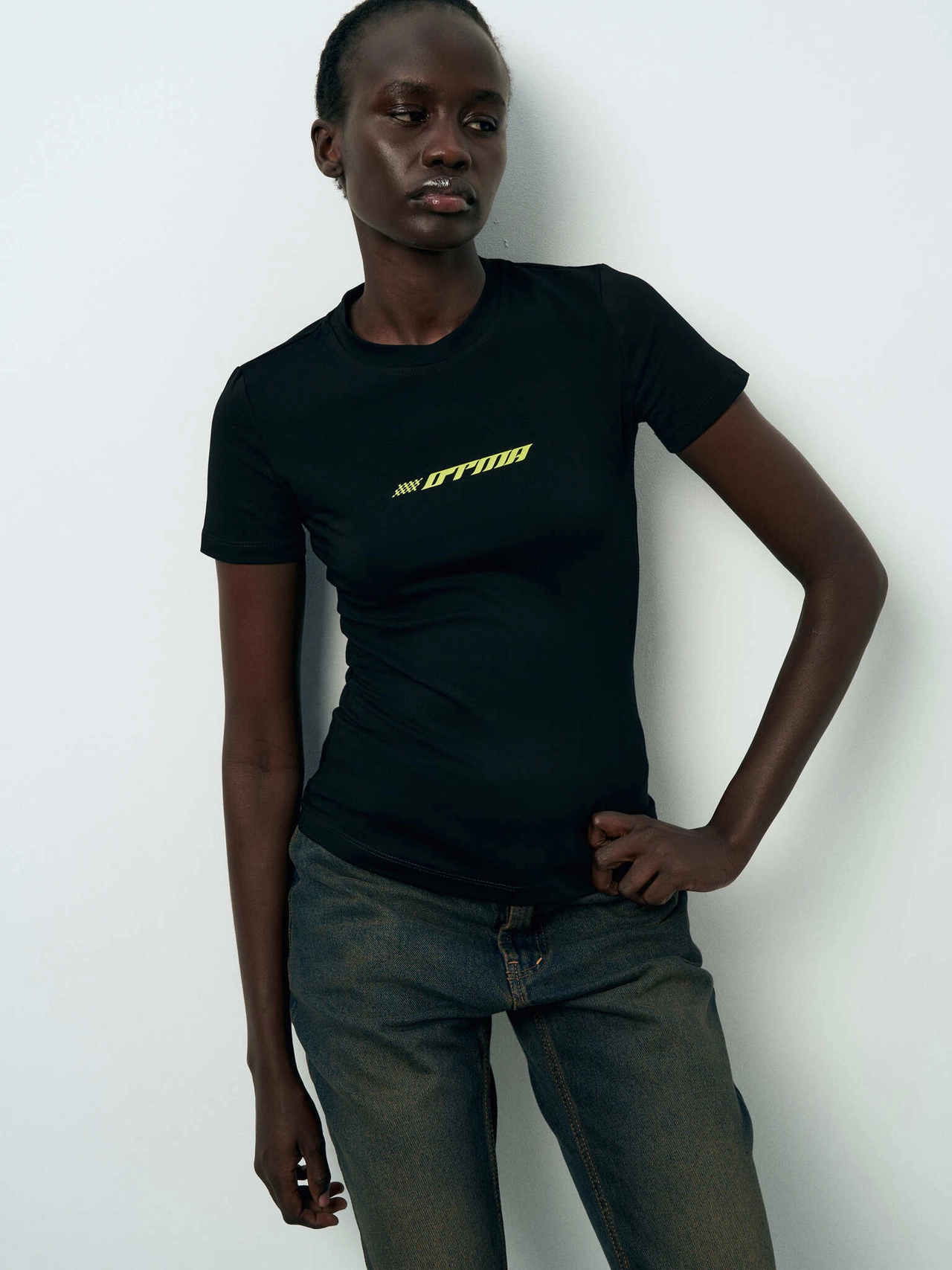 Футболка "OTMA" черная