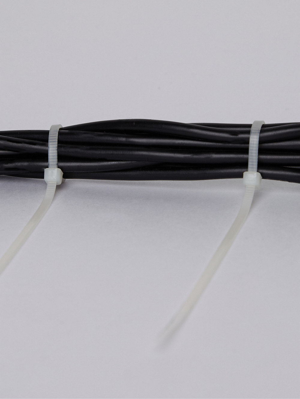 Хомут 2,5х150мм нейлон (100шт) IEK