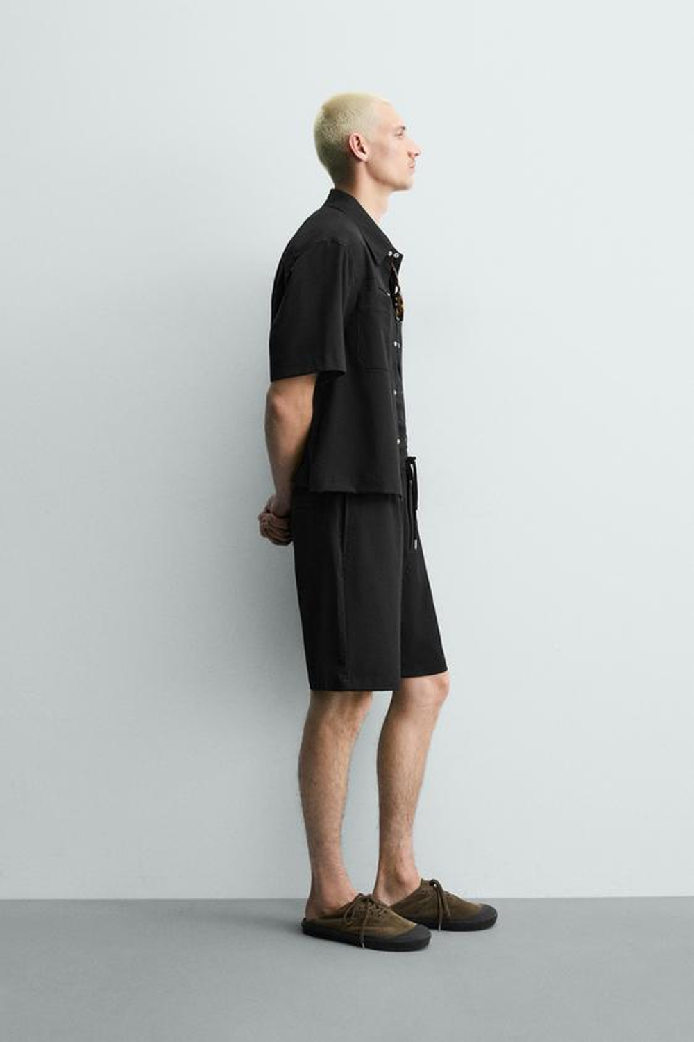ZARA ТЕХНИЧЕСКИЕ ШОРТЫ RELAXED FIT, ЧЕРНЫЙ