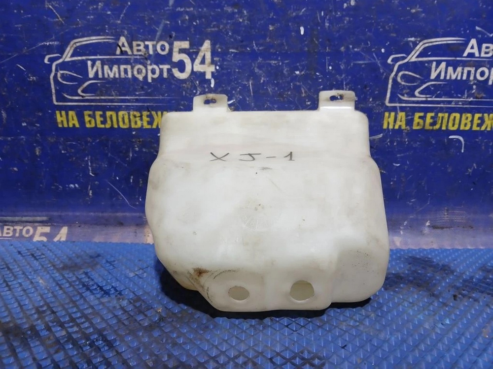 Бачок омывателя JEEP cherokee 1992