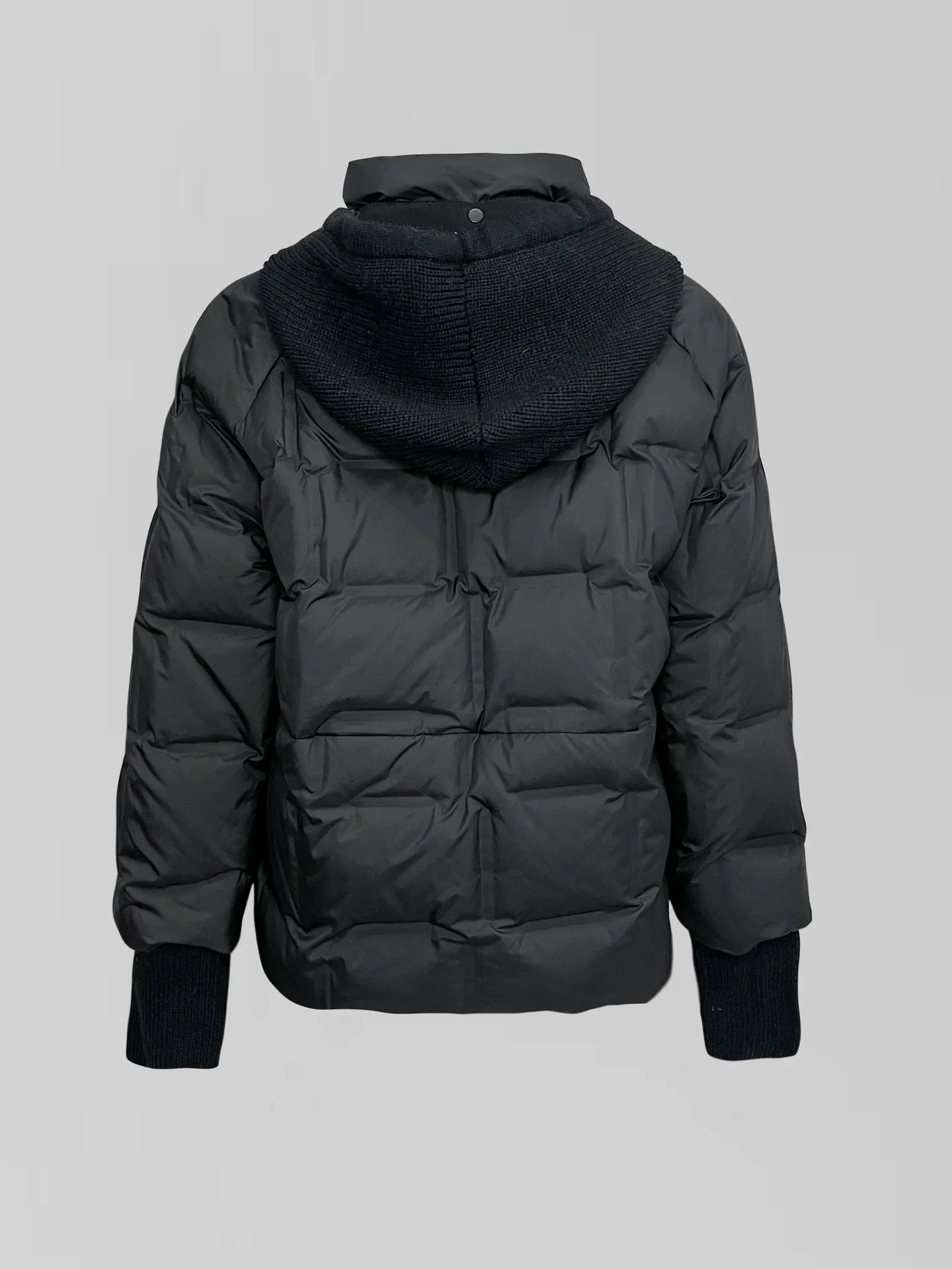 Куртка 6567 с трикотажным капюшоном и трикотажными вставками на карманах