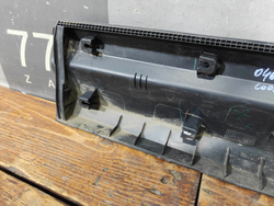 Накладка двери задней правой Geely Coolray 19-24 Б/У Оригинал 5081037900