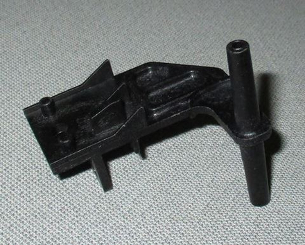 Кронштейн дверки ящика для посуды плиты Beko (правый)