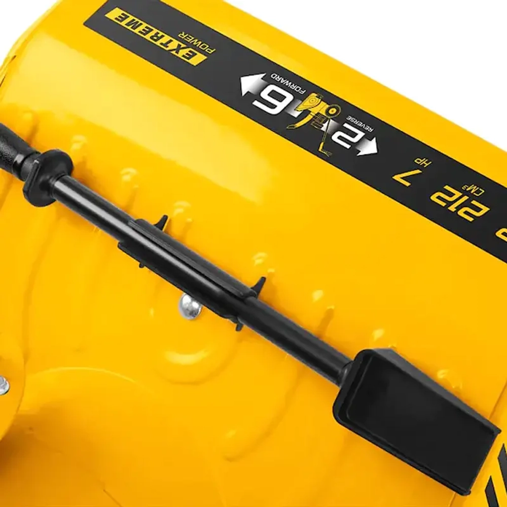 STEHER GST-762 снегоуборщик бензиновый 7 л.с. ковш 62 см, выброс 12 м, 6 вперед/2 назад