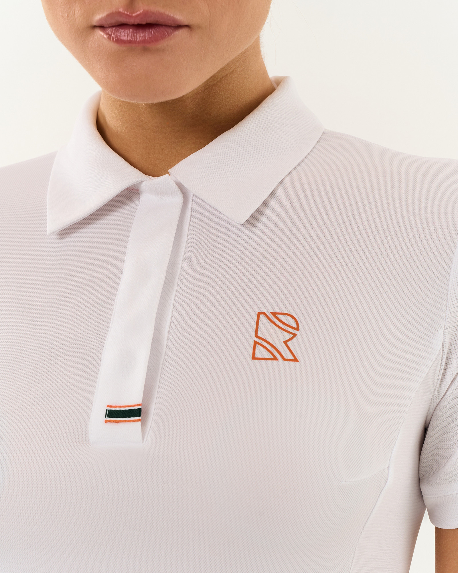 Поло Clasico, White