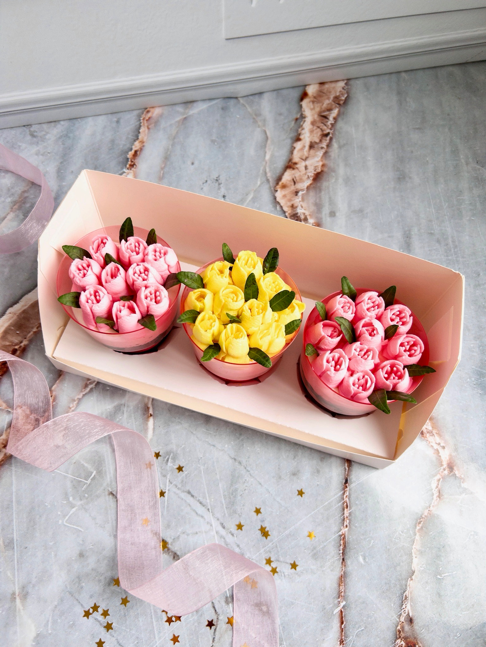 Набор трафйлов - торты в стакане (Тюльпаны)