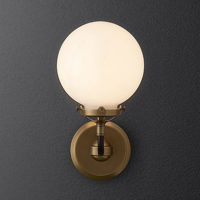 Бра Restoration Hardware Bistro Globe Milk Glass Single Sconce Brass