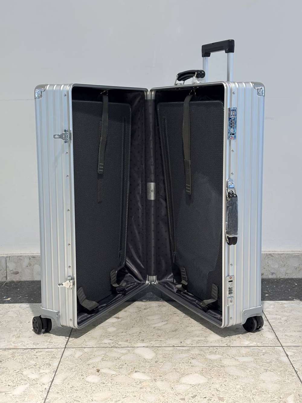 Чемодан Rimowa