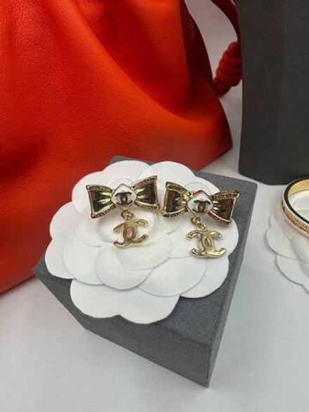 Серьги CHANEL