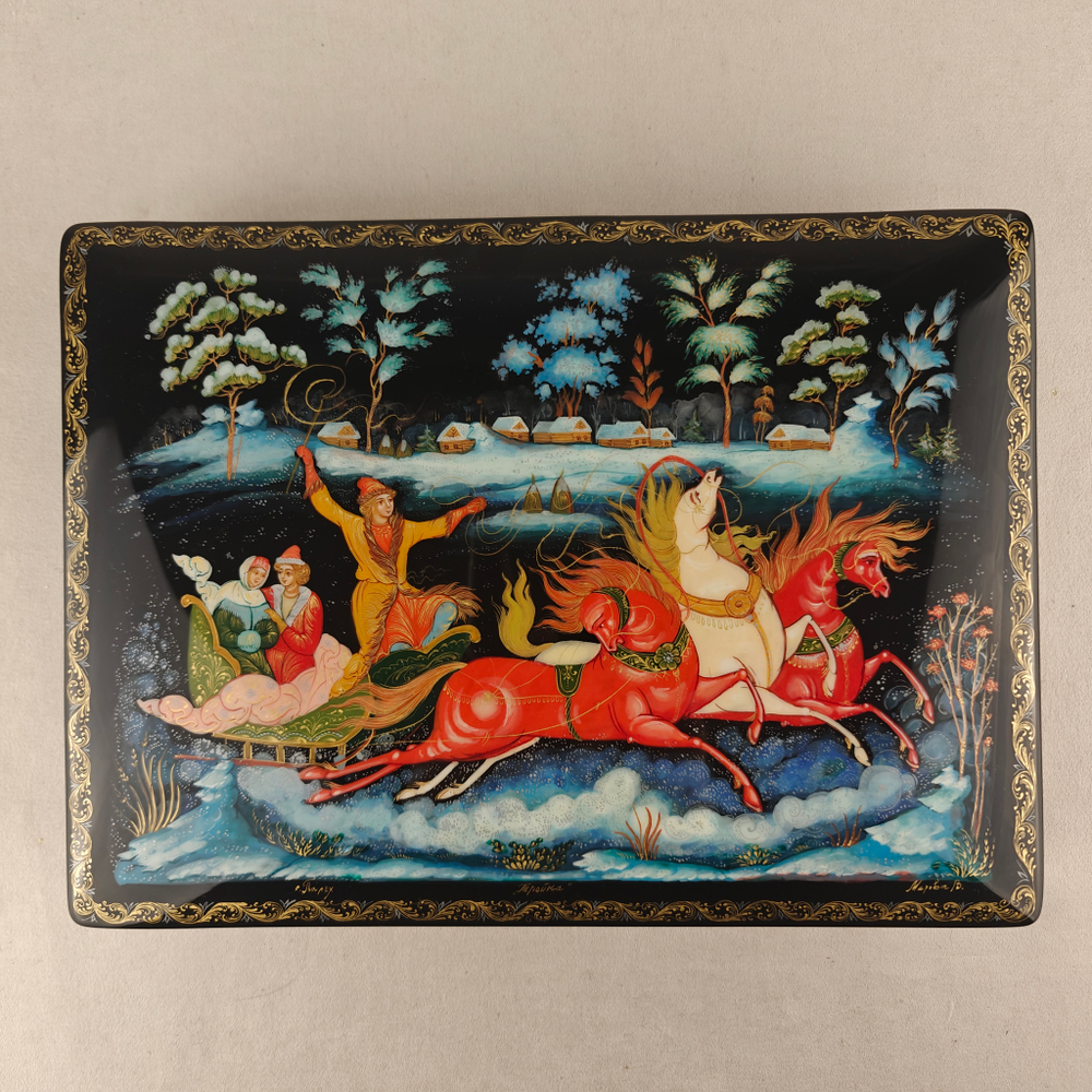 Шкатулка "Тройка" с ручной росписью Палех 30х22 см