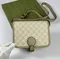Миниатюрная сумка через плечо Gucci Interlocking G
