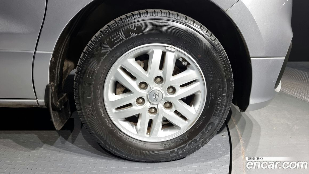 Hyundai The New Grand Starex Van 3-х местный (05.2020)