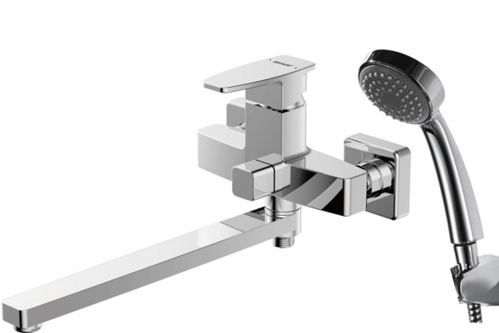 Смеситель для ванны с длинным изливом и душевой лейкой Bravat Riffle F672106C-B