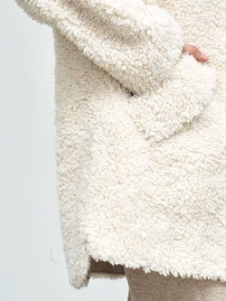 Шуба женская из шерсти мериноса чебурашка тедди, белая, SilverFox