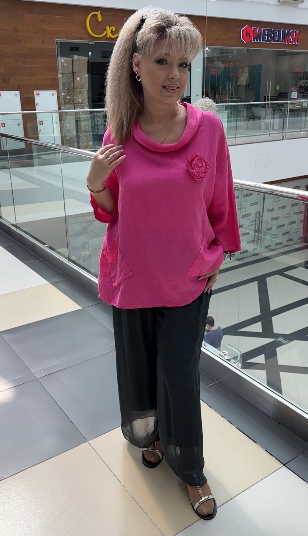 Туника-блузон с хомутом и кармашками на большие размеры.