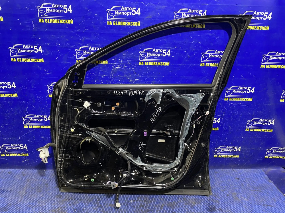 Дверь передняя правая Honda VEZEL 2013-2018