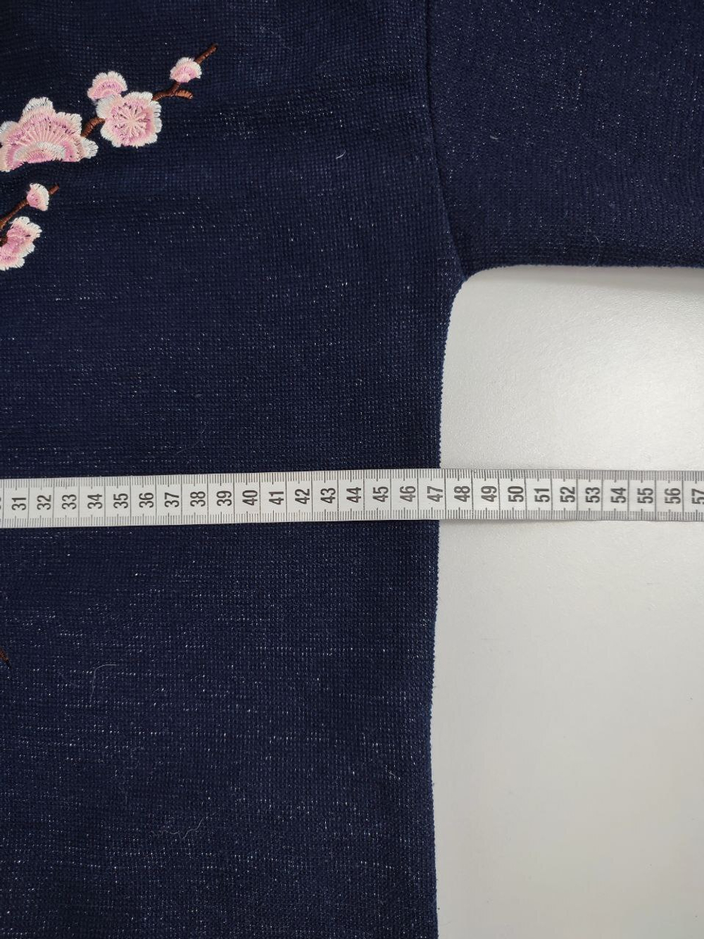 Свитшот O'stin с вышивкой 44 размер