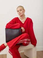 СВИТШОТ С V-ВЫРЕЗОМ КРАСНЫЙ