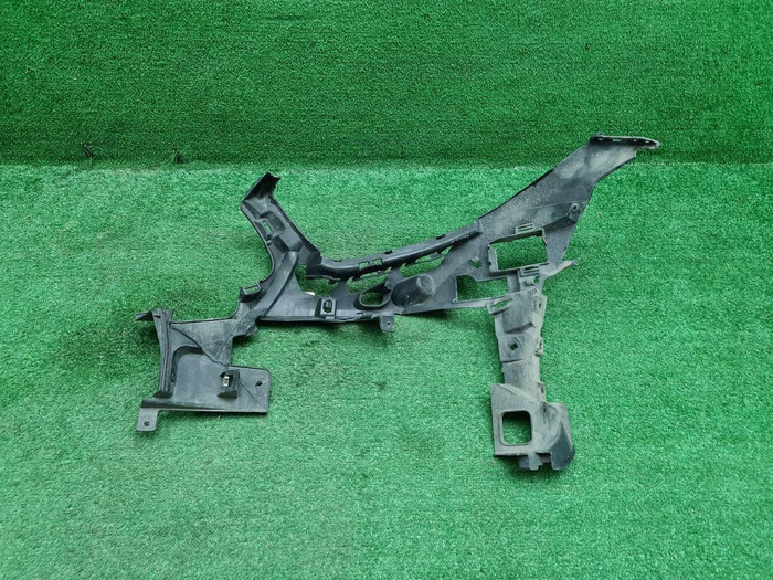 Кронштейн перед. бампера Mercedes CLS c257 (17-21)