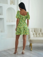 Летнее платье короткое в цветочек