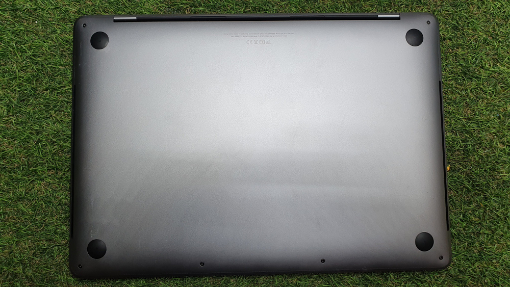 APPLE MacBook Pro 13" 2019 A1989 Retina i5/8Gb/512Gb