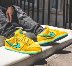 Nike Dunk x Grateful Dead Low SB 'Yellow Bear'