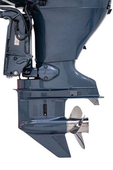 Комплект Алюминиевая лодка (катер) Mikatsu (Микатсу) 570 (Z43) Premium + мотор Mikatsu MF115FEL-T EFI