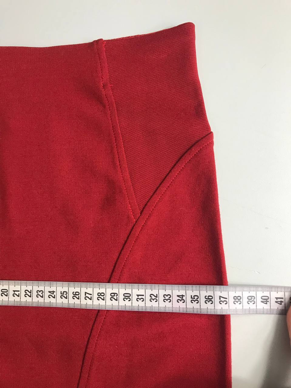 Юбка Bershka обтягивающего кроя, маркировка М, визуально на 46 размер