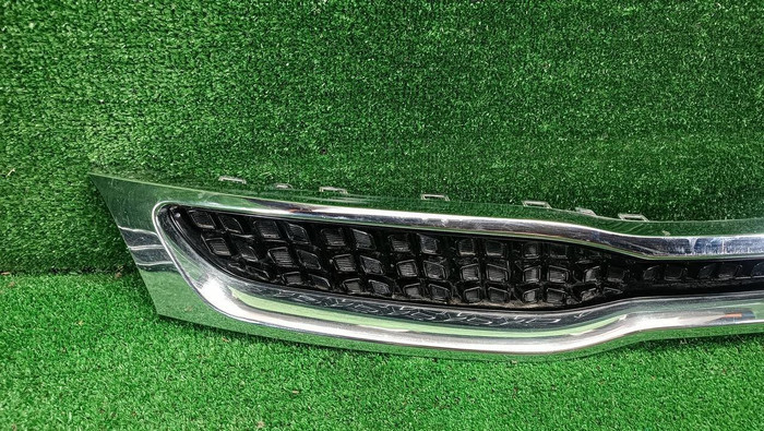 Решетка радиатора KIA Rio 4 X-Line (2017-2020)