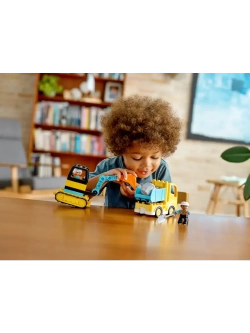 Конструктор лего DUPLO Town Грузовик и гусеничный экскаватор