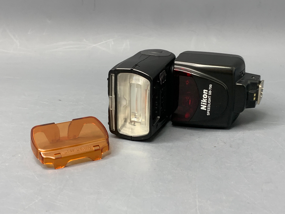 Nikon Speedlight SB-700