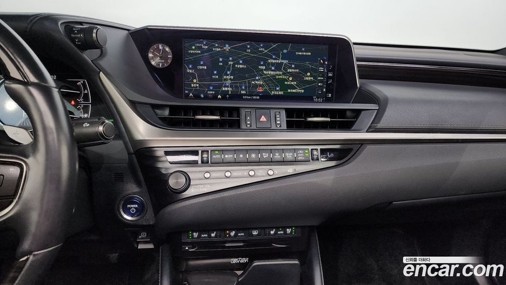 Lexus ES300h 7 Generation Executive (05.2020)