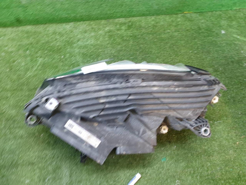 Битая Фара правая Mercedes GLC X253 (2015-2019) LED